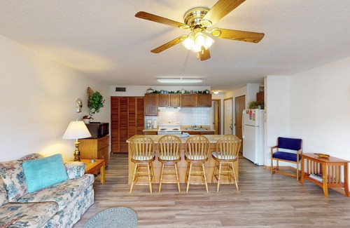 Village of Four Seasons Condo | Southwood Shores 103C - 1 Bdrm Waterfront Condo