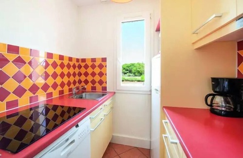 Le Grau-Du-Roi Apartment | SOWELL Résidences Les Sablons* - 3 room apartment for 6 people with sea view