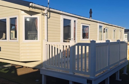 Camber House | SP146 - 8 Berth Caravan - with veranda