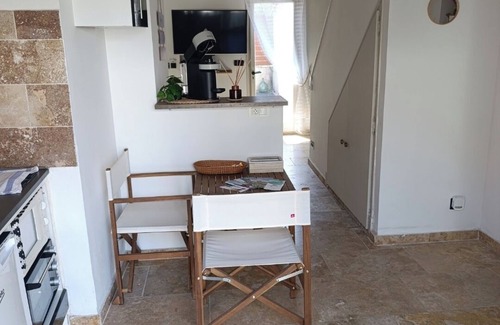 Cadenet Apartment | Spa 689. apartment cocooning