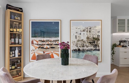 Belmont Apartment | Spa Haus- 2 King Bedrooms, Private Spa, Pets welcome