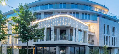 Heviz Apartment | Spa Residence Carbona Onyx Deluxe Apartman
