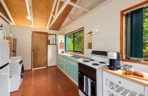 Warburton House | Spa Retreat With Amazing Views