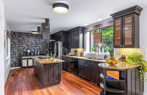 Asheville House | Spa Sauna Theatre Pool Table Bowling 12min to AVL