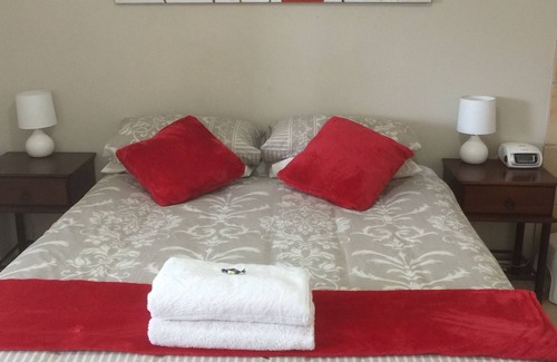 York Hotel | SPA Unit - in the Main St of the Historic Town of York.