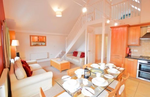 Lelant Apartment | Space for up to six guests, with comfortable bedrooms and spectacular sea views.