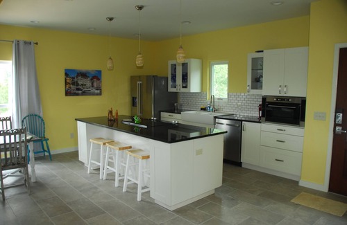 Canyon Lake House | Space to dream, large porches with view of Canyon. Do things and go places nnn