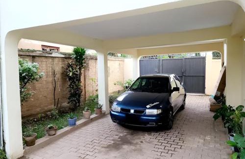 Antananarivo Apartment | Spacieuse Maison 3 Chambres avec Jardin & Garage Privé