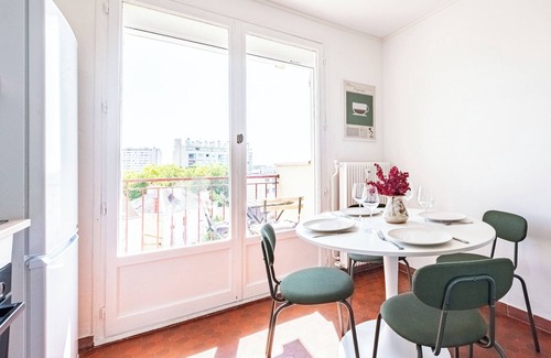 Faubourg North Apartment | Spacieux appartement avec parking Centre de Dijon