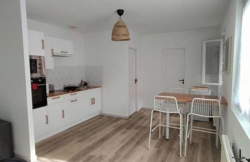 Clermont-Ferrand Apartment | Spacieux studio dans résidence avec parking privé