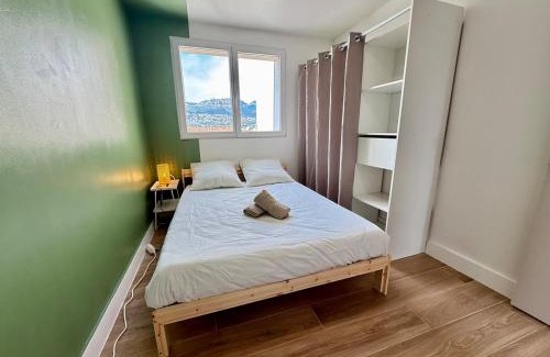 Toulon Apartment | Spacieux - Terrasse - Vue Mer & Rade