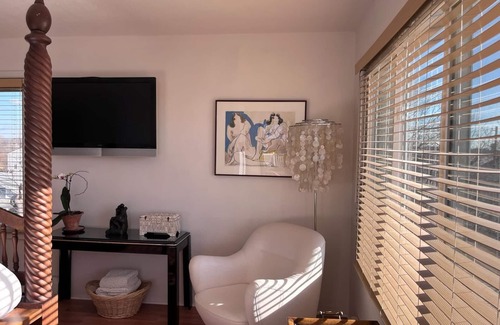 Morgan Point Apartment | Spacious 1-bedroom penthouse apartment with ocean views