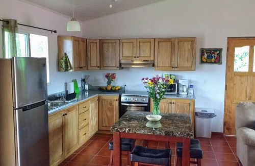 Alto Boquete Apartment | Spacious 1 bedroom, 1 bath apartment w/large kitchen, 5 minutes to Bajo Boquete