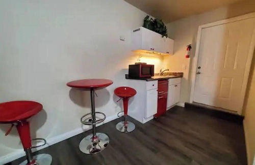 Las Vegas Apartment | Spacious 1 Bedroom Studio with Private Bath & Kitchenette
