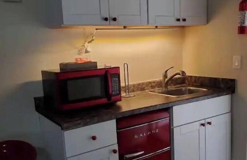 Las Vegas Apartment | Spacious 1 Bedroom Studio with Private Bath & Kitchenette