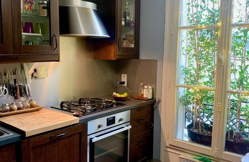 Bercy Apartment | Spacious 1BR - 750sqft, steps away from the Seine river, Bastille plaza & Opera!