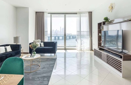 Dubai Festival City Apartment | Spacious 1BR Apartment With Lovely Dubai Creek Views