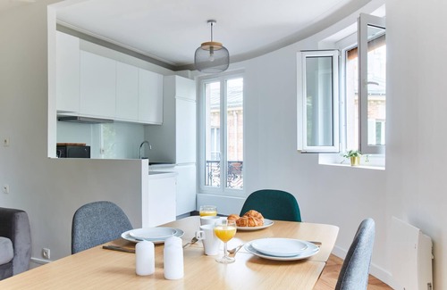 Epinettes Apartment | Spacious 1BR flat next to Montmartre