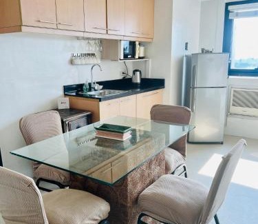 Wack-Wack Greenhills Apartment | Spacious 1BR steps to Megamall Ortigas City View