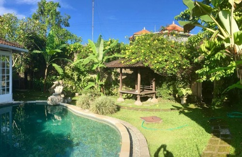 Penestanan Villa | Spacious 2.5BR Villa, Jungle Views, Ubud - W/Swimming Pool!