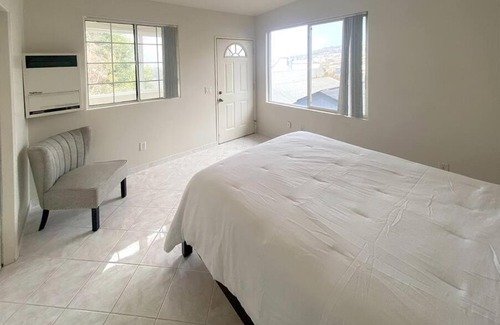 Bay Area Apartment | Spacious 2 bd home near Daly City BART