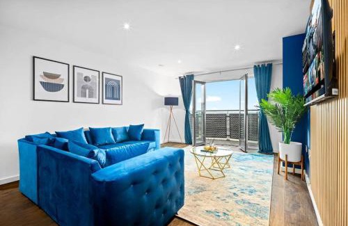 Birmingham City Centre Apartment | Spacious 2 Bed Apt B'ham CC with parking Sleeps 7