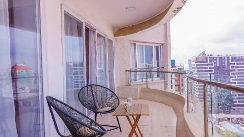 Kilimani Apartment | Spacious 2 BED kilimani with balcony views, roof top pool and gym