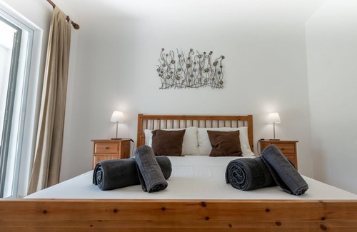 Alpouvar Apartment | Spacious 2 Bedroom, 2 Bath Ground Floor Apartment with WIFI, AC & UK TV.