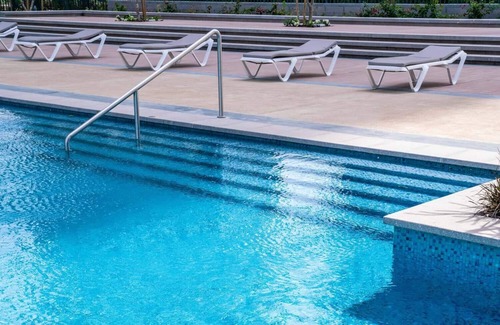 Dubai Apartment | Spacious 2 bedroom apartment| Waterfront living| Close to DFC mall