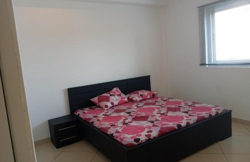 East Legon Apartment | Spacious 2 bedroom Apartment with swimming pool