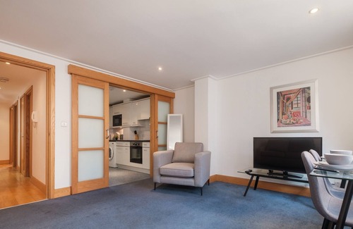 The City of London Apartment | Spacious 2-Bedroom Flat in London's Holborn