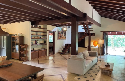 Marau House | Spacious 2-bedroom house with AC, WiFi in peaceful Maraú