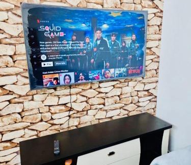 Karachi Apartment | Spacious 2-Bedroom Karachi Rental
