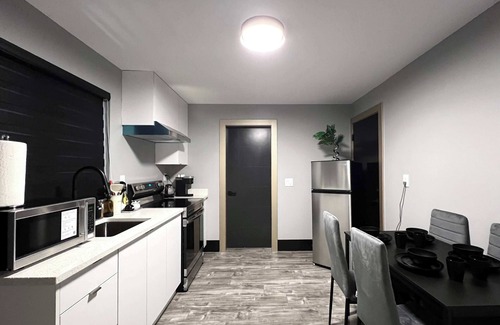 Burnaby House | Spacious 2-Bedroom Retreat in Burnaby