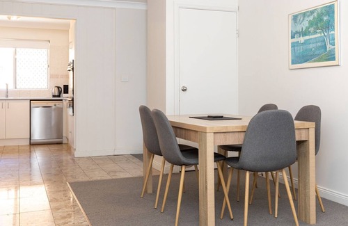 Forster Apartment | Spacious 2 Bedroom unit on the edge of Wallis Lake.