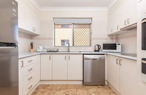Forster Apartment | Spacious 2 Bedroom unit on the edge of Wallis Lake.