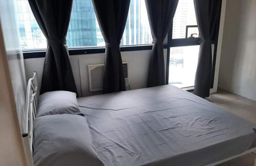 Wack-Wack Greenhills Apartment | Spacious 2 Bedroom Unit with Pool