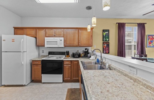 Carolina Forest Apartment | Spacious 2 Bedroom Condo with Golf Course Views! Sleeps 4 Guests! River Oaks 48-D