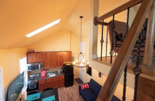 Sea Gate Apartment | Spacious 2 Bedroom with porch and backyard