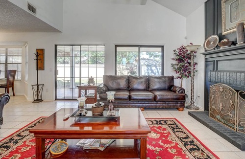 Lubbock House | Spacious 2-story house in a quiet residential neighborhood