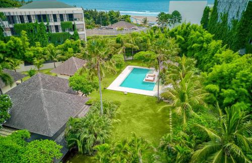 Petitenget House | Spacious 2 Villas combined 9 bedrooms 2 pools