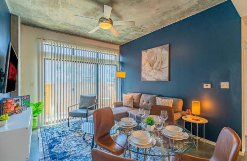 Evans Churchill Apartment | Spacious 2BD Urban Oasis Pool Gym Free Parking
