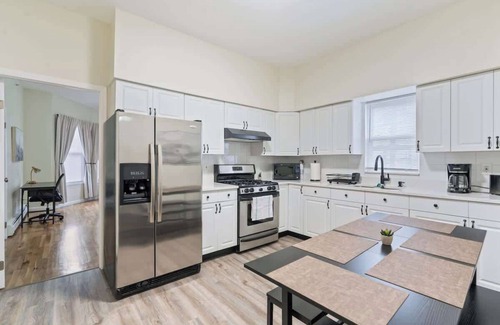 North Bergen Apartment | Spacious 2BR | 15m to Times Square | Free Parking