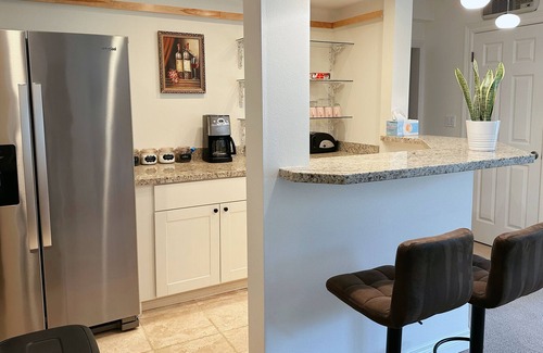 East Lake Hills House | Spacious 2Br/2Bath house suite walking to Lake Sammamish