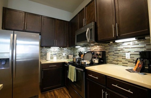 Memorial Condo | Spacious 2BR Condo at 7 Seventy with Outdoor Pool