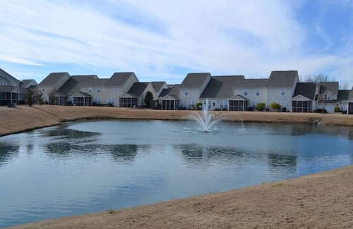 North Myrtle Beach House | Spacious 3 Bedroom Townhome in Barefoot Landing