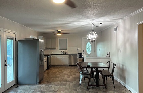 Roach House | Spacious 3 bed - 3bath lake view and access home close to Ball Parks National.
