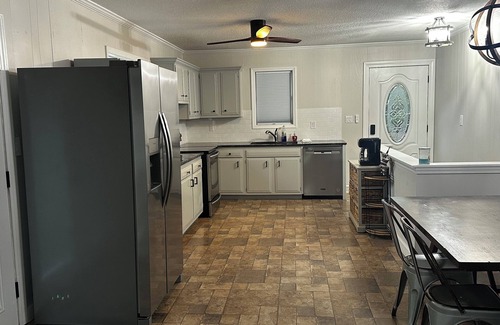 Roach House | Spacious 3 bed - 3bath lake view and access home close to Ball Parks National.