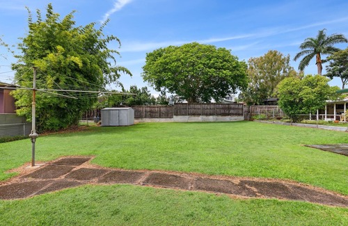 Morningside House | Spacious 3-Bed Home in Morningside with Backyard