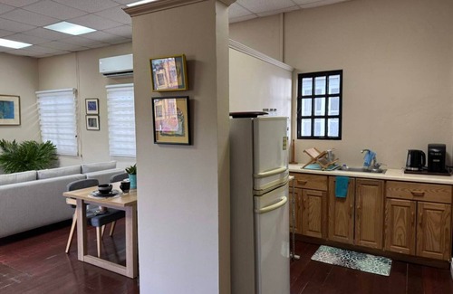 Newtown Apartment | Spacious 3-bedroom apartment with WiFi, AC in lovely Port of Spain